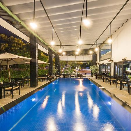 Sea Flower Hotel ดานัง ภายนอก รูปภาพ