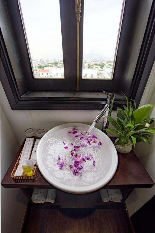 Sea Flower Hotel ดานัง ภายนอก รูปภาพ