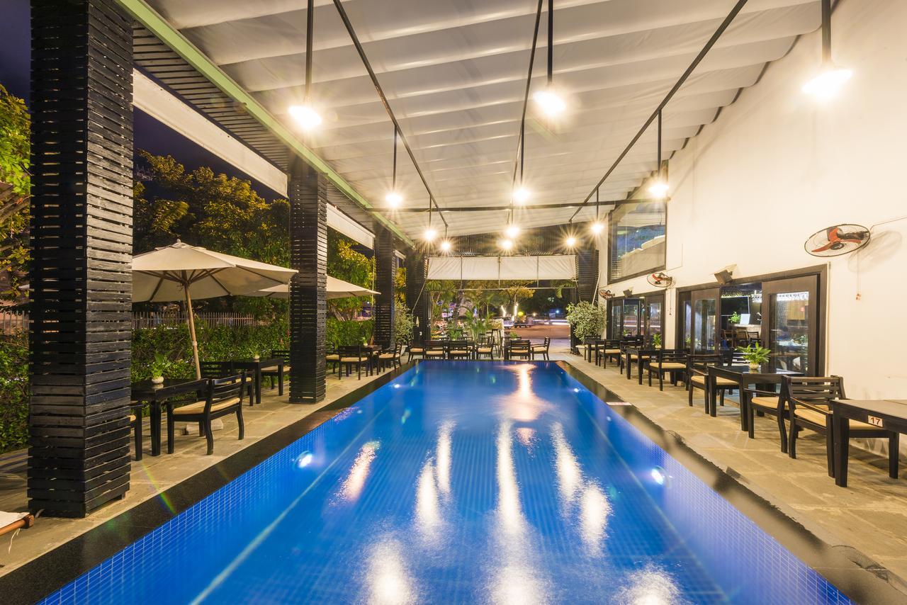 Sea Flower Hotel ดานัง ภายนอก รูปภาพ