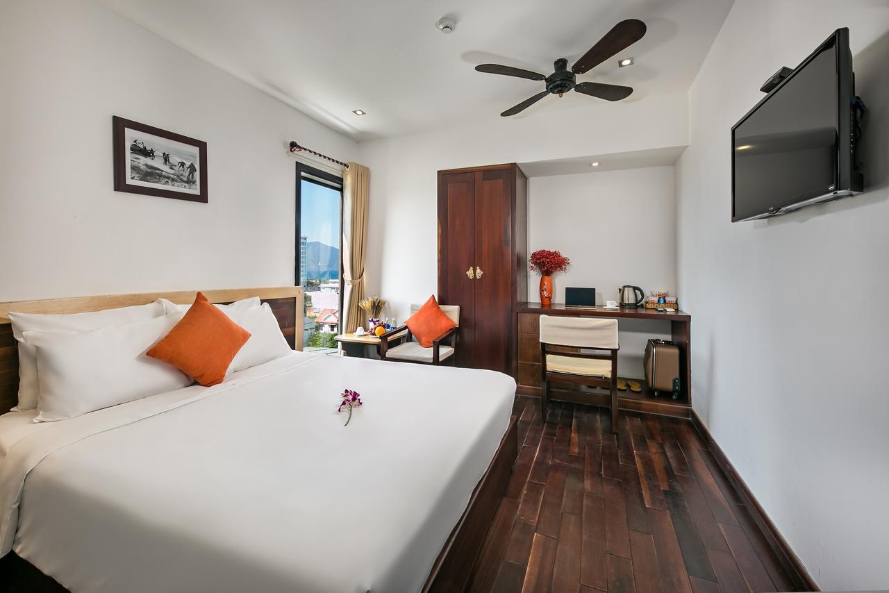 Sea Flower Hotel ดานัง ภายนอก รูปภาพ