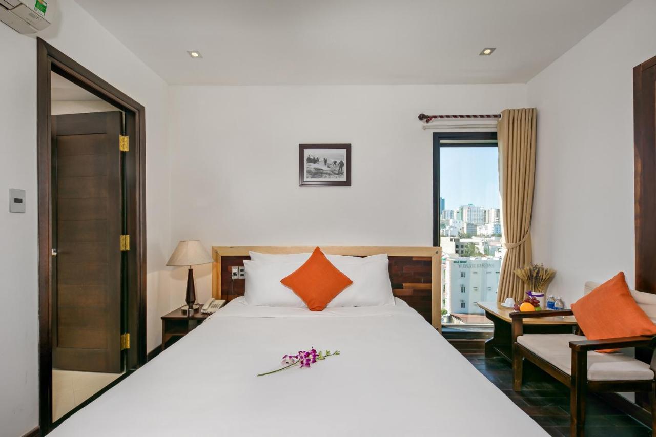 Sea Flower Hotel ดานัง ภายนอก รูปภาพ