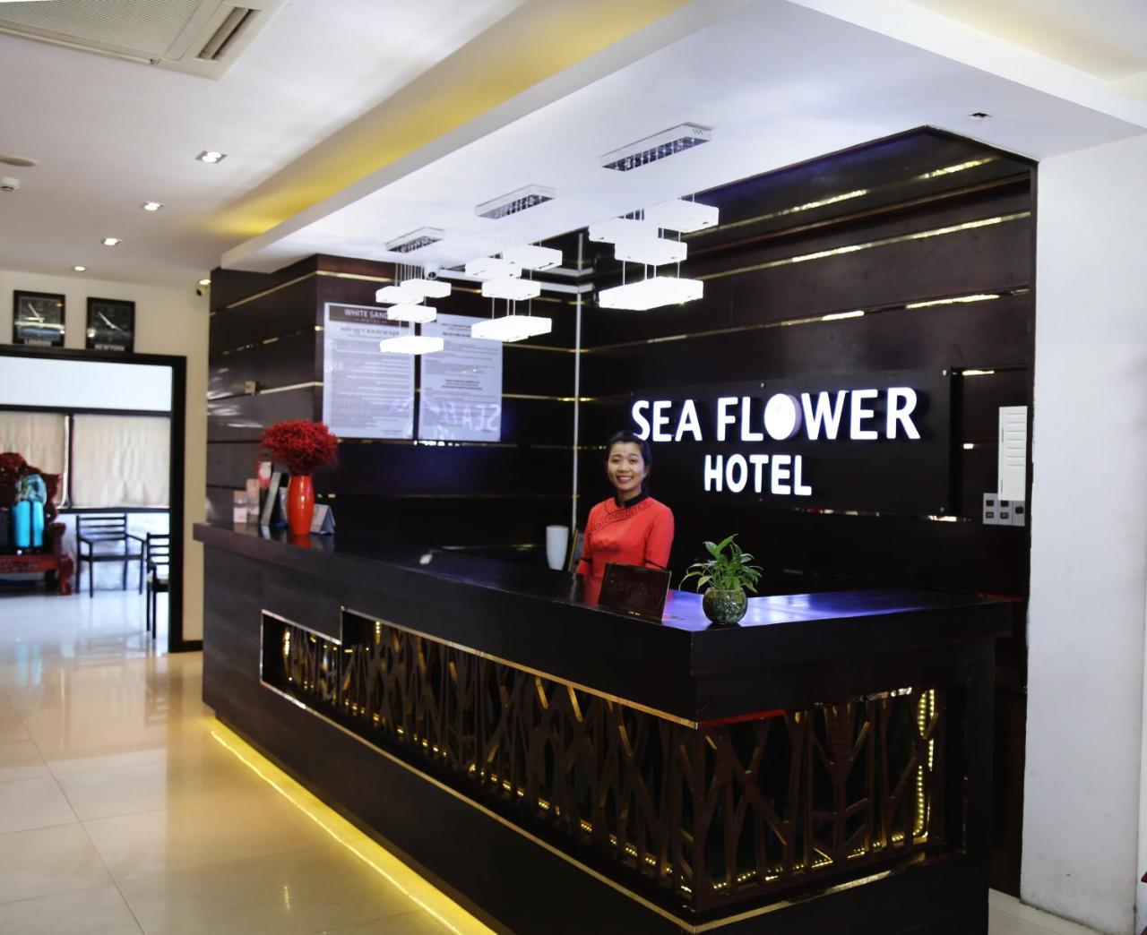 Sea Flower Hotel ดานัง ภายนอก รูปภาพ